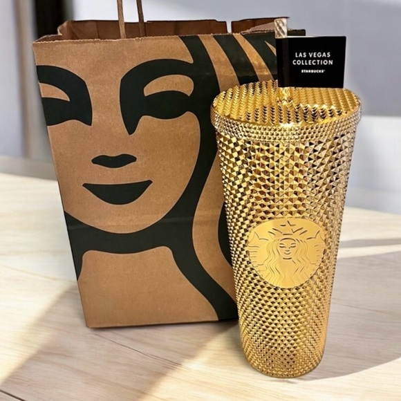 Las Vegas Golden Venti coffee cup You can only get this in Vegas baby! Lucky cup - Picture 9 of 16